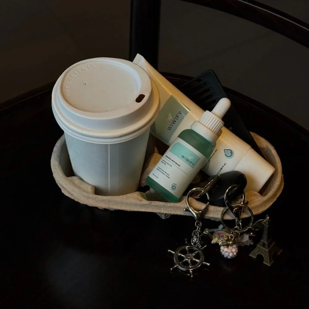 Hyaluronik Asit Nemlendirici Serum: Sonbaharda Cildiniz İçin Neden Vazgeçilmez?