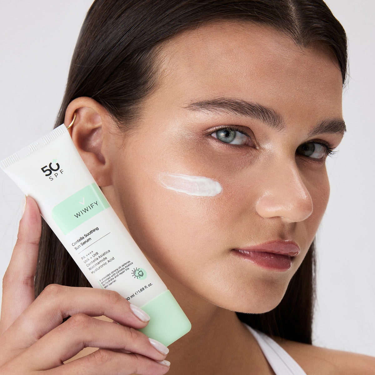 Yaz Bandanası ile Centella Sun Serum