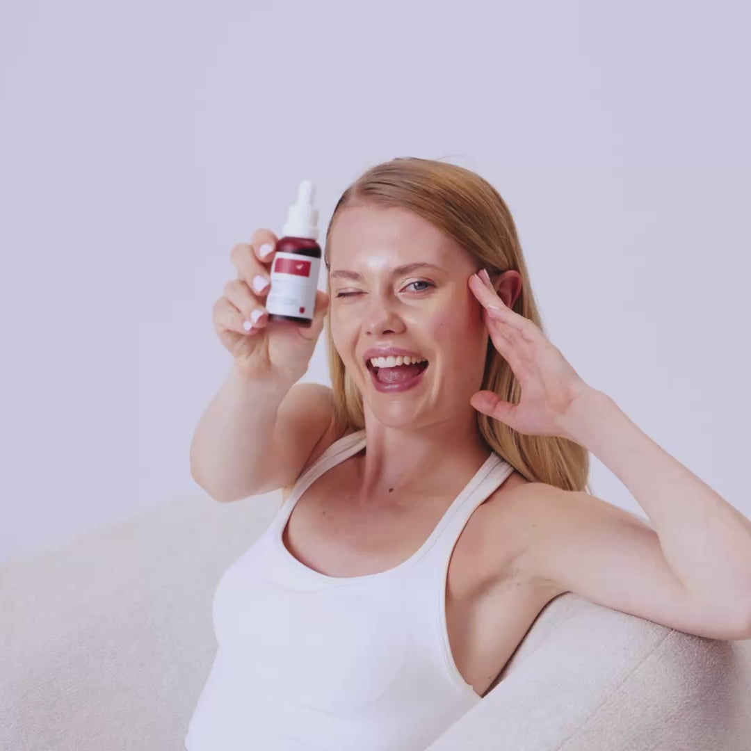 Akne Karşıtı ve Gözenek Sıkılaştırıcı, Aha + Bha Red Peeling Cilt Serumu 30 ml