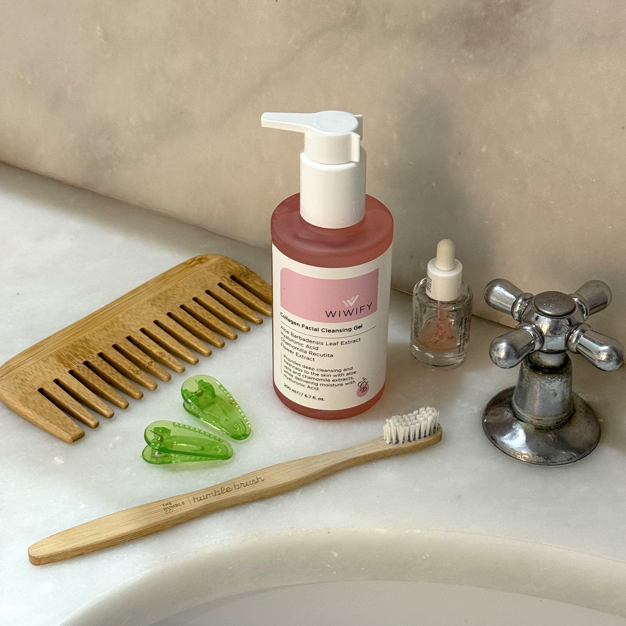 Sivilce ve Siyah Nokta Karşıtı Yüz Temizleme Jeli, Tonik ve Niacinamide Serum Seti